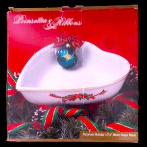VINTAGE POINSETTIA & RIBBONS 10.25" HEART SHAPED BAKING DISH NWT